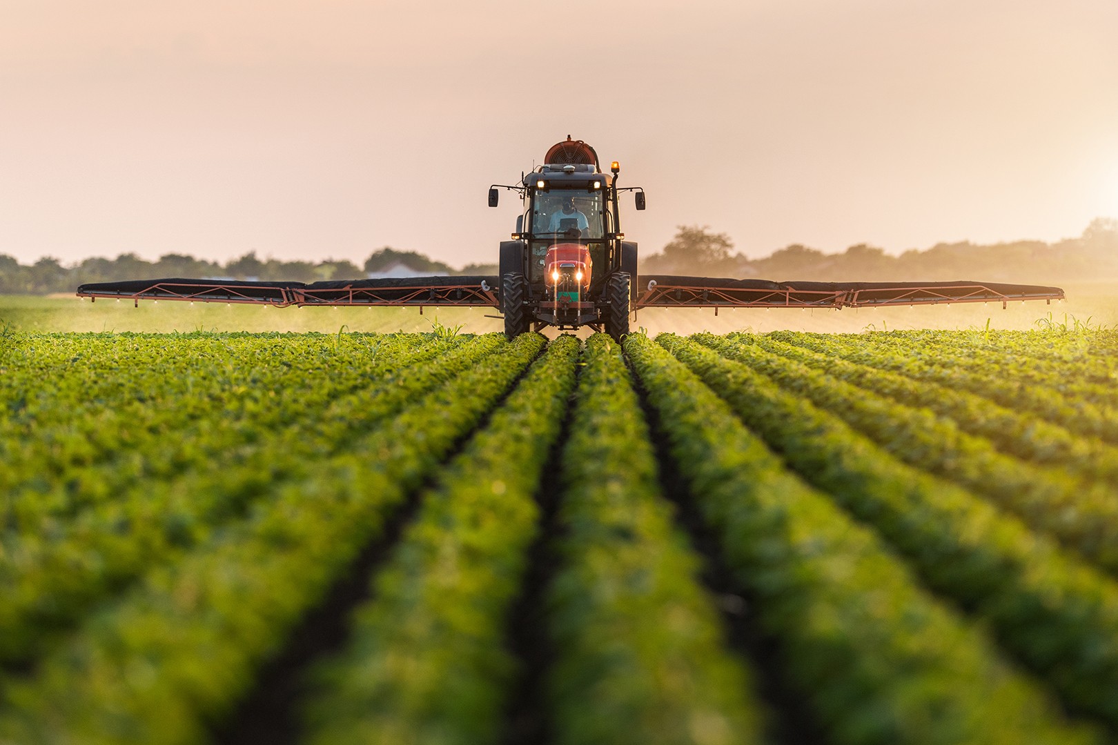 Application of the Sokol-M weather station to optimize the flow of working fluid when spraying fields