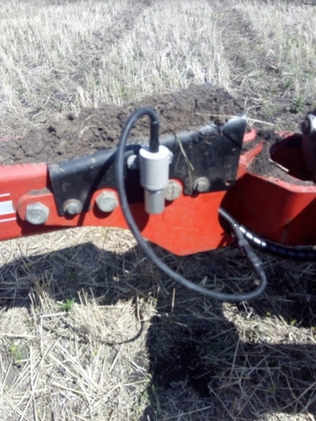 Features of installation and operation of the sensor for the depth of sowing and tillage Escort DHV-200