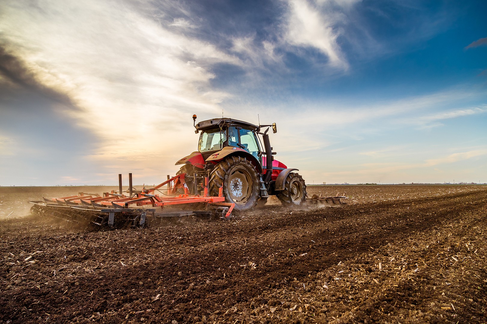 Monitoring crop and soil cultivation using Escort sensors